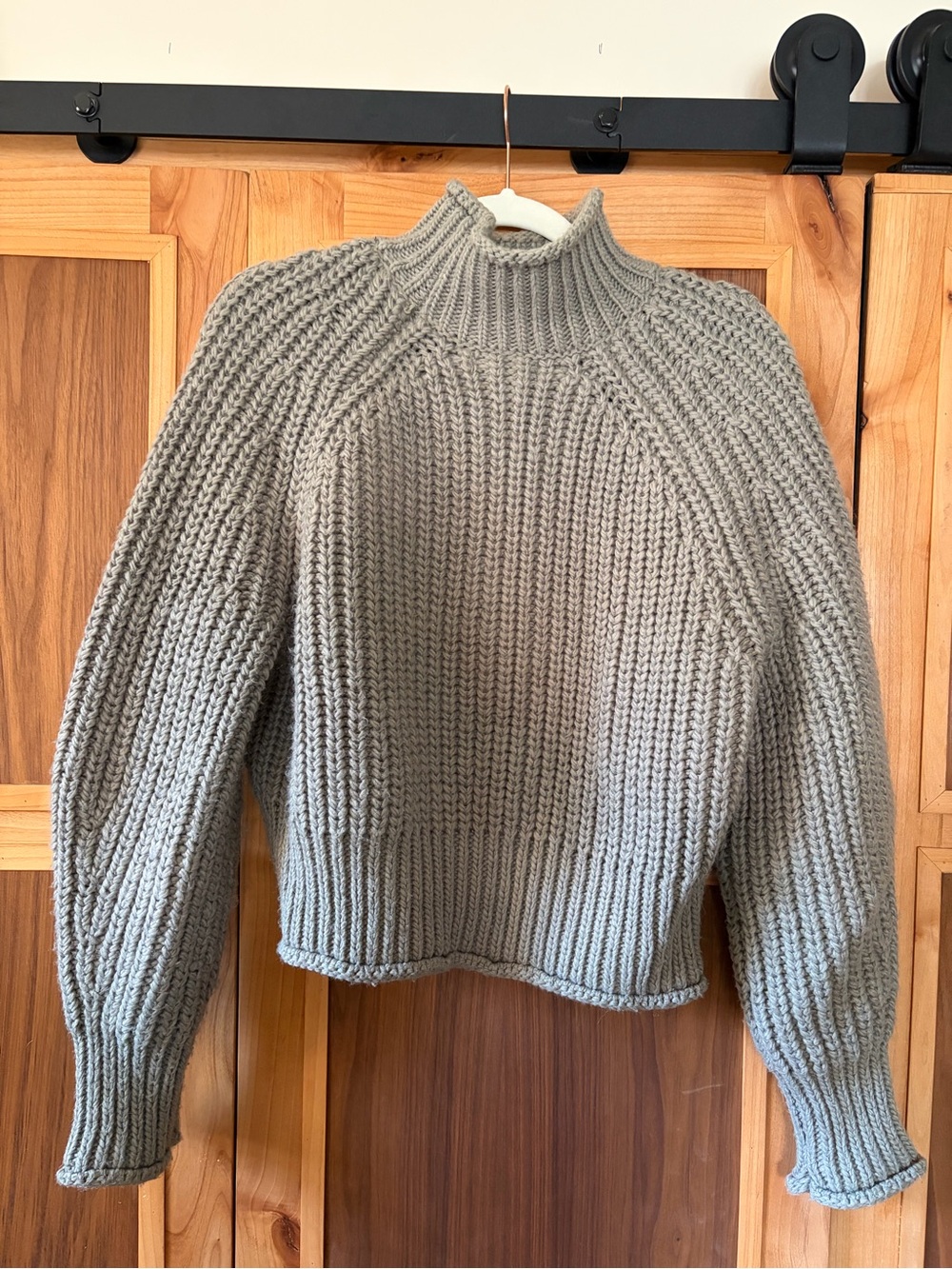 H&M Light Gray Chunky Ribbed Turtleneck Sweater